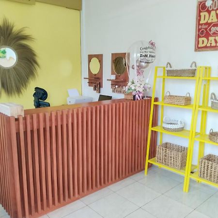Inn House Homestay Dadapan المظهر الخارجي الصورة