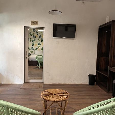 Inn House Homestay Dadapan المظهر الخارجي الصورة