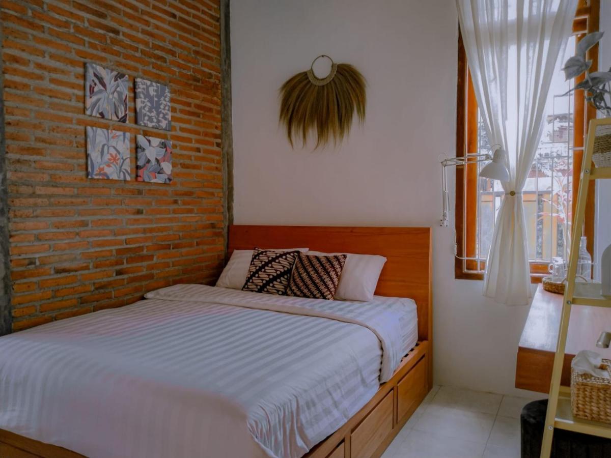 Inn House Homestay Dadapan المظهر الخارجي الصورة