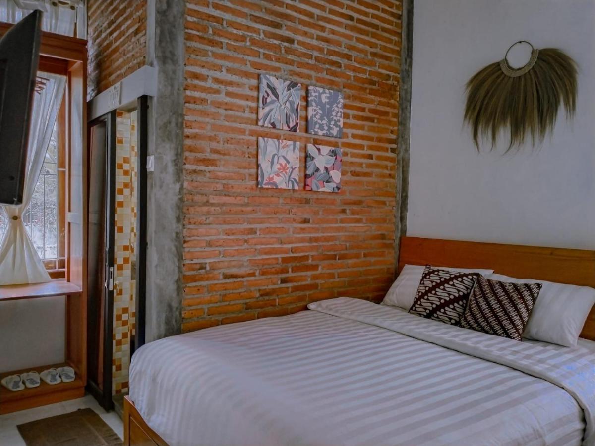 Inn House Homestay Dadapan المظهر الخارجي الصورة