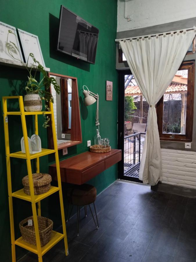 Inn House Homestay Dadapan المظهر الخارجي الصورة