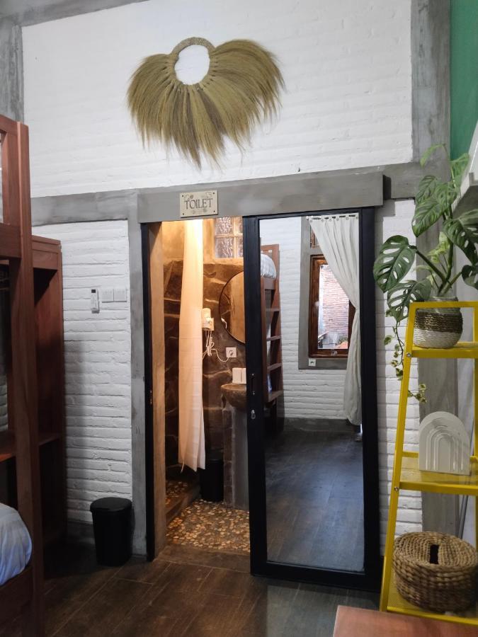 Inn House Homestay Dadapan المظهر الخارجي الصورة