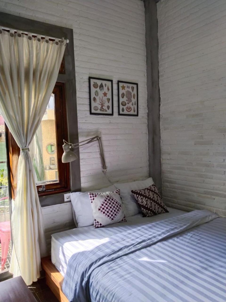 Inn House Homestay Dadapan المظهر الخارجي الصورة