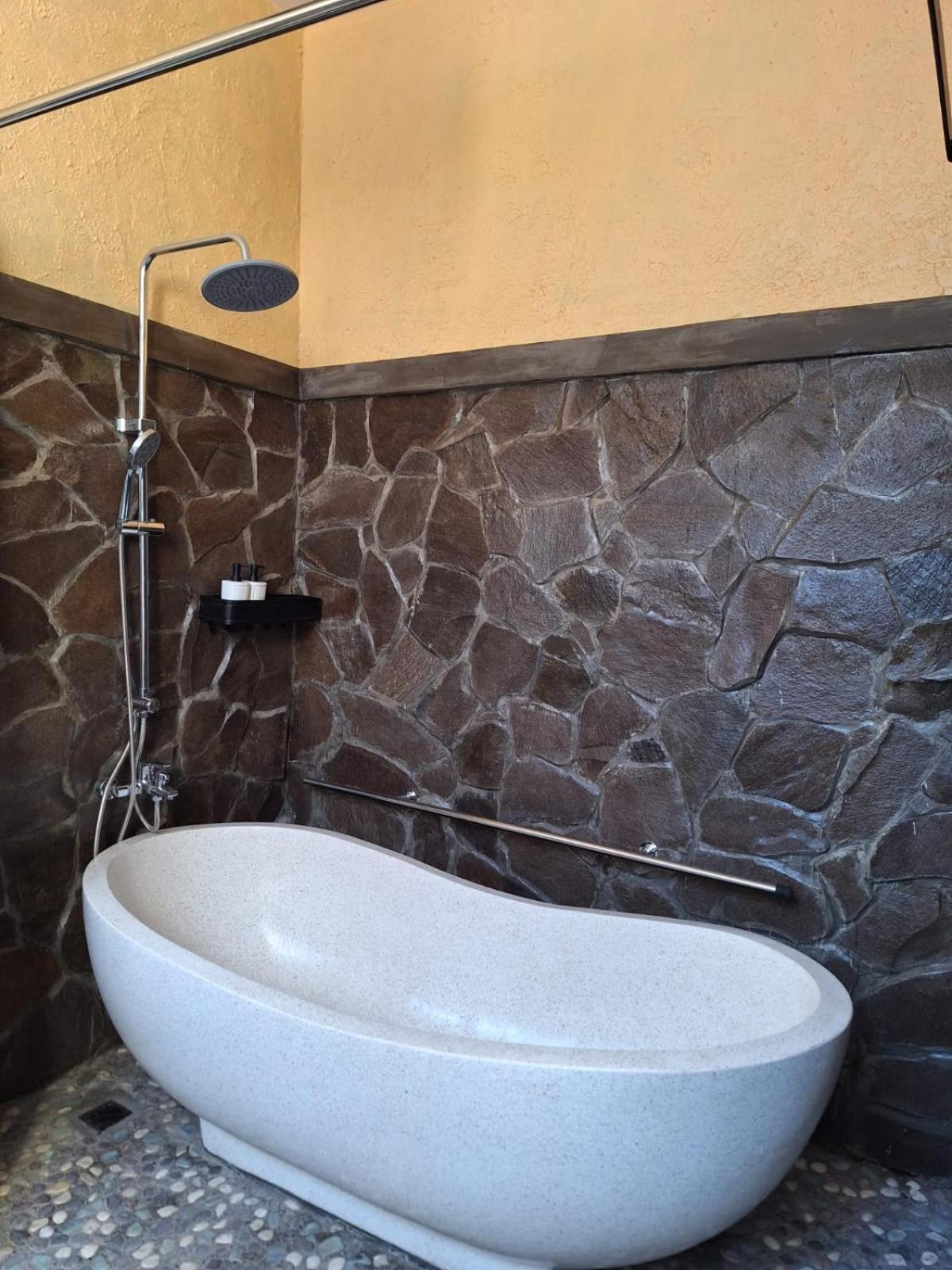 Inn House Homestay Dadapan المظهر الخارجي الصورة